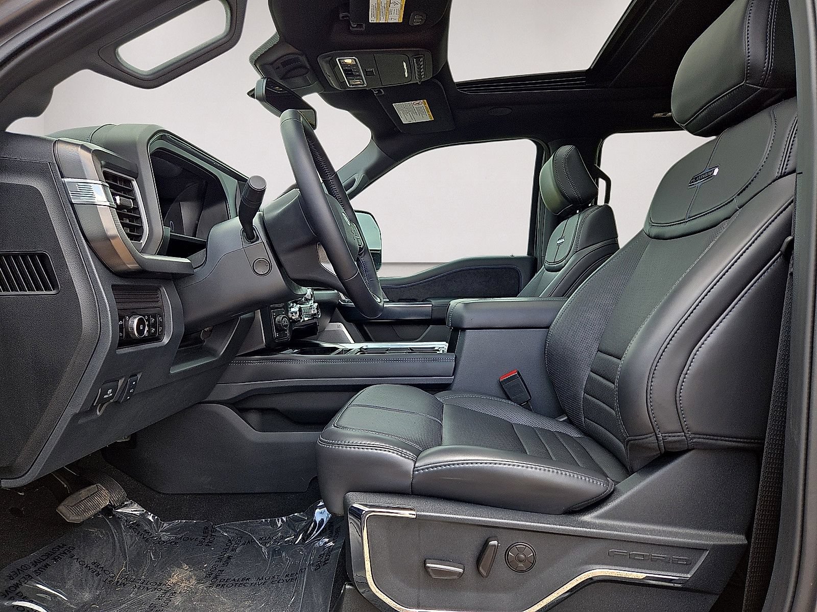 Used 2025 Ford F250 Platinum w/ Tremor Off-Road Package AWD/4WD image 24