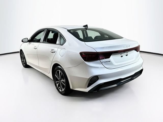 Used 2023 Kia Forte LXS FWD image 6