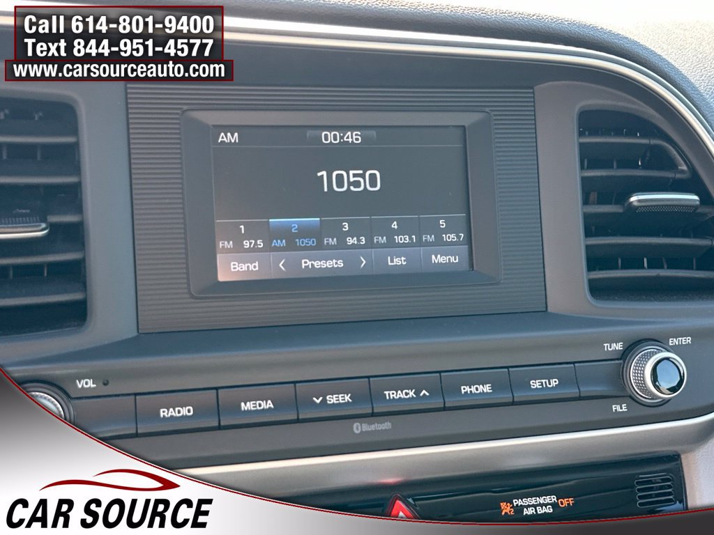 Used 2020 Hyundai Elantra SE FWD image 22