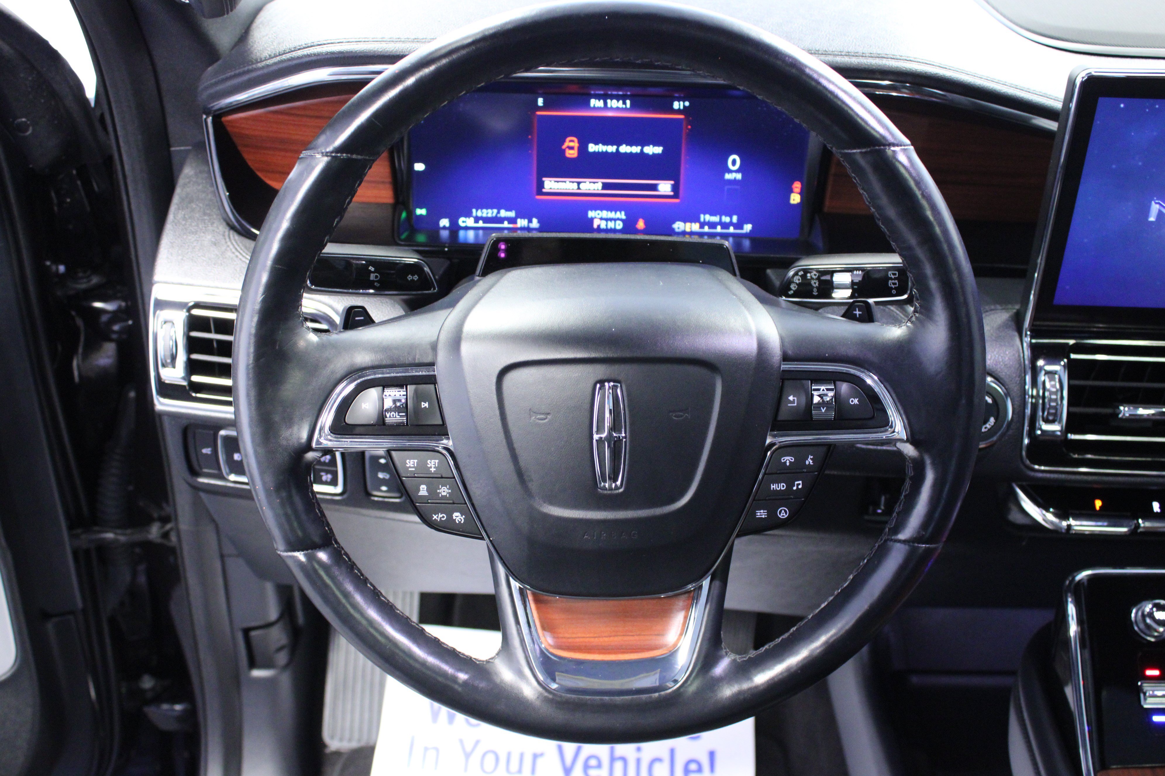 Used 2024 Lincoln Navigator L Reserve AWD/4WD image 19