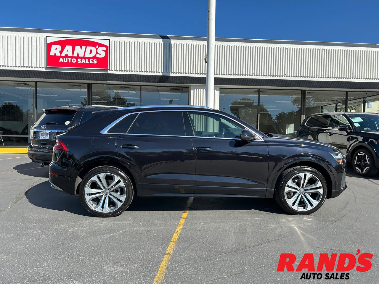 Used 2019 Audi Q8 Prestige w/ Luxury Package image 1