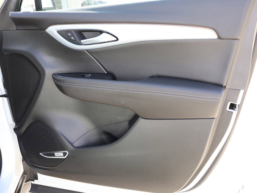 Used 2025 Buick Envision Avenir image 8