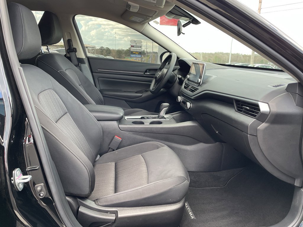 Used 2025 Nissan Altima 2.5 S image 19