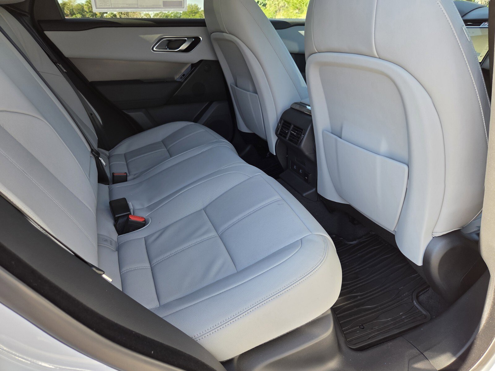 New 2026 Land Rover Range Rover Velar S image 5