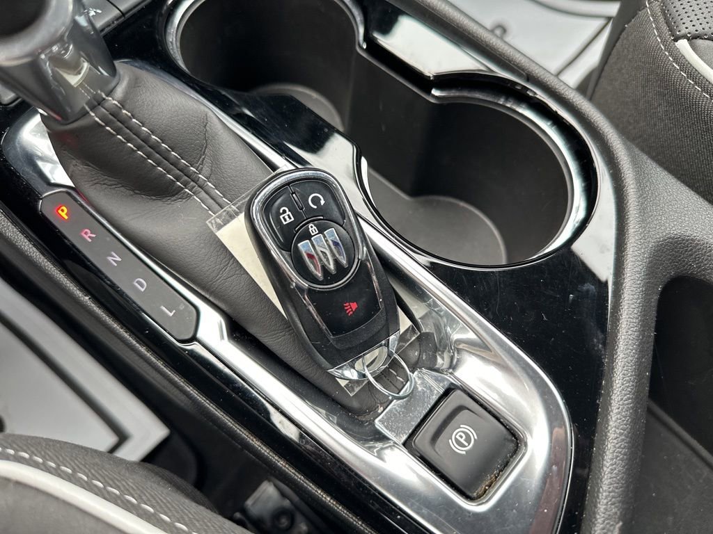 Used 2024 Buick Encore GX Avenir image 18