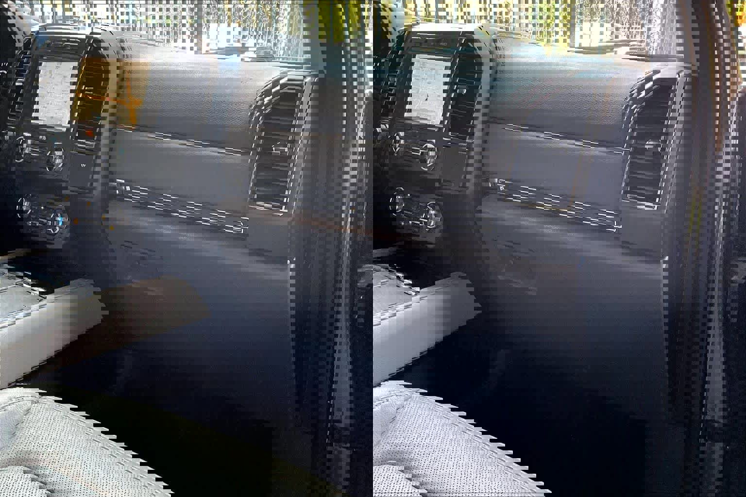 Used 2020 Ford Expedition Limited w/ Special Edition Package image 15