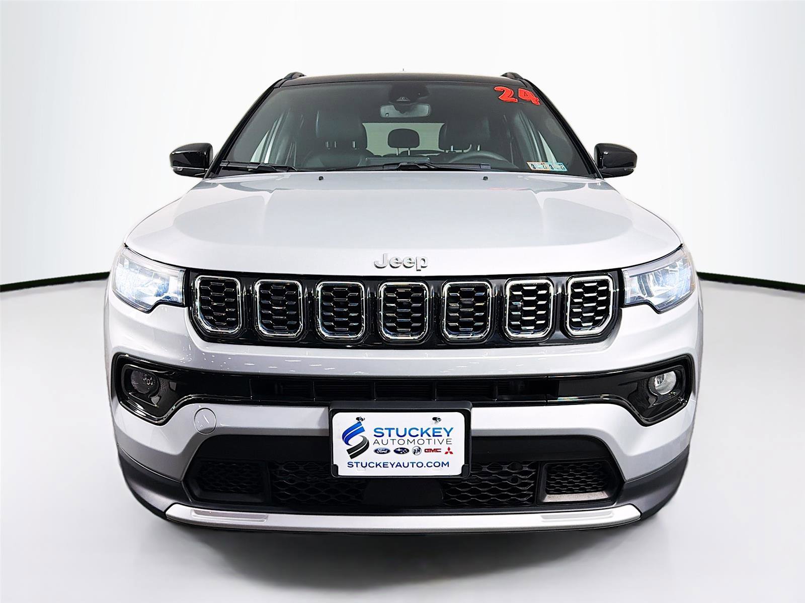 Used 2024 Jeep Compass Limited image 2