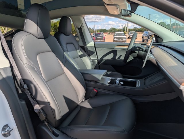 Used 2025 Tesla Model Y Long Range AWD/4WD image 20