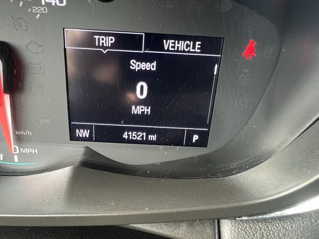 Used 2020 Chevrolet Trax LT w/ LT Convenience Package image 28