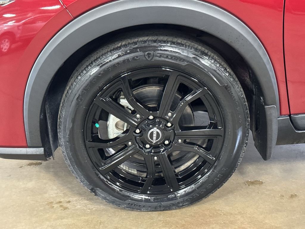 Used 2023 Nissan Kicks SR w/ SR Premium Package image 31