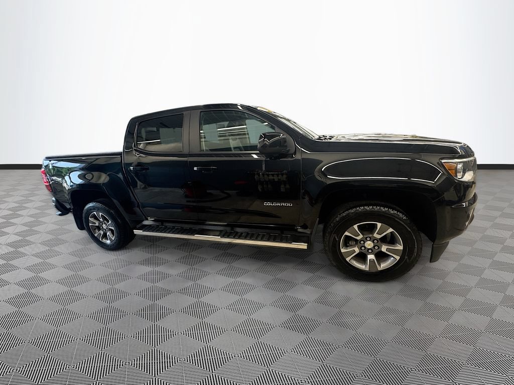 Used 2017 Chevrolet Colorado Z71 AWD/4WD image 35
