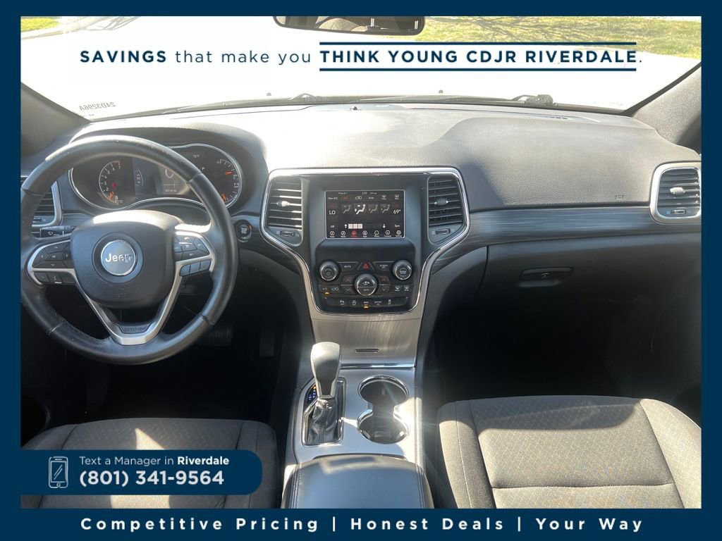 Used 2019 Jeep Grand Cherokee Laredo image 12