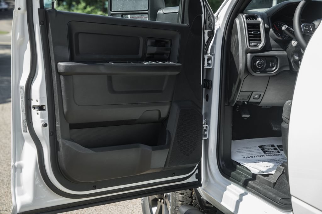 New 2026 RAM 2500 Tradesman w/ Safety Group AWD/4WD image 38