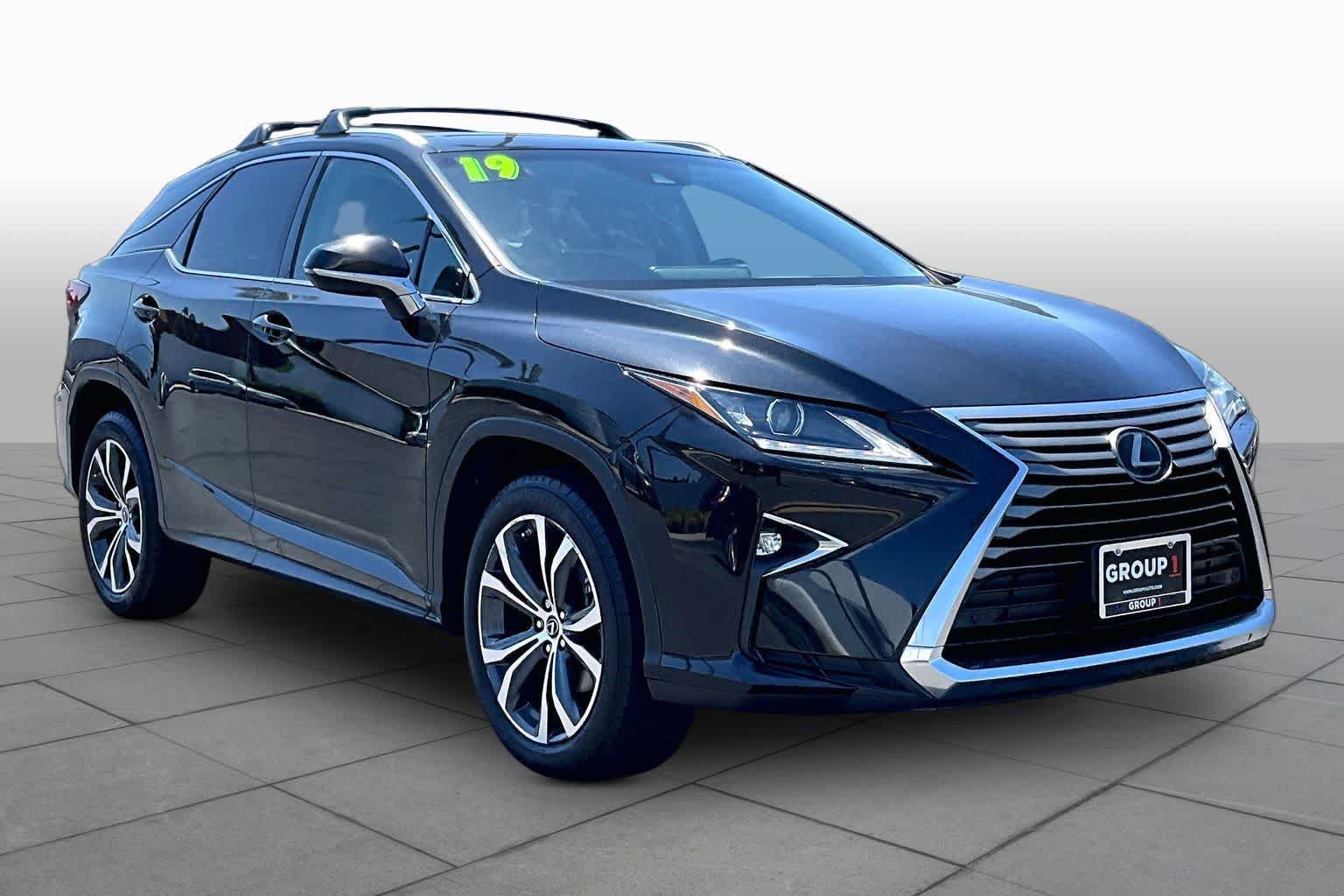 Used 2019 Lexus RX 350 AWD w/ Navigation Package image 2