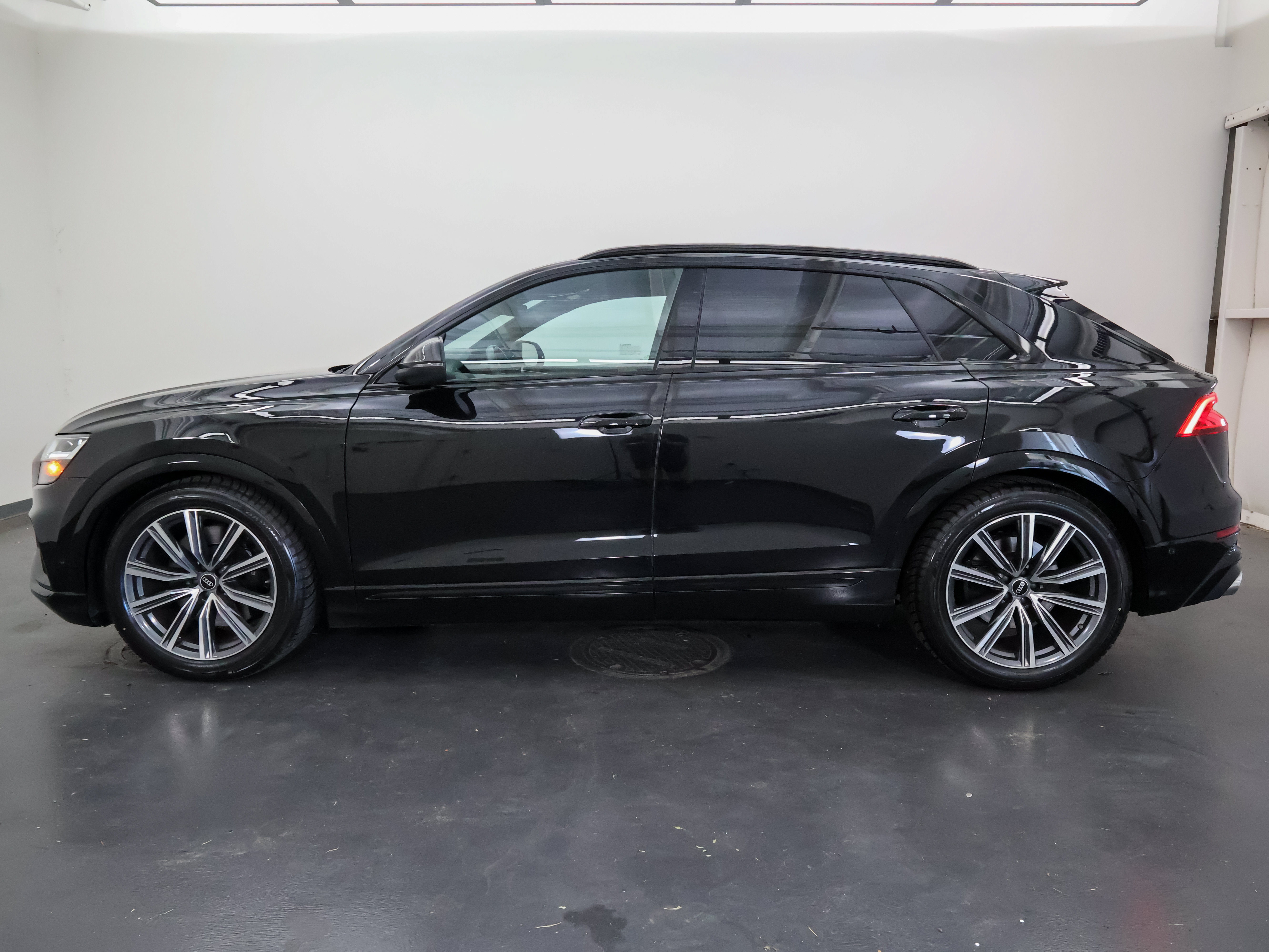Used 2022 Audi SQ8 Premium Plus AWD/4WD image 6