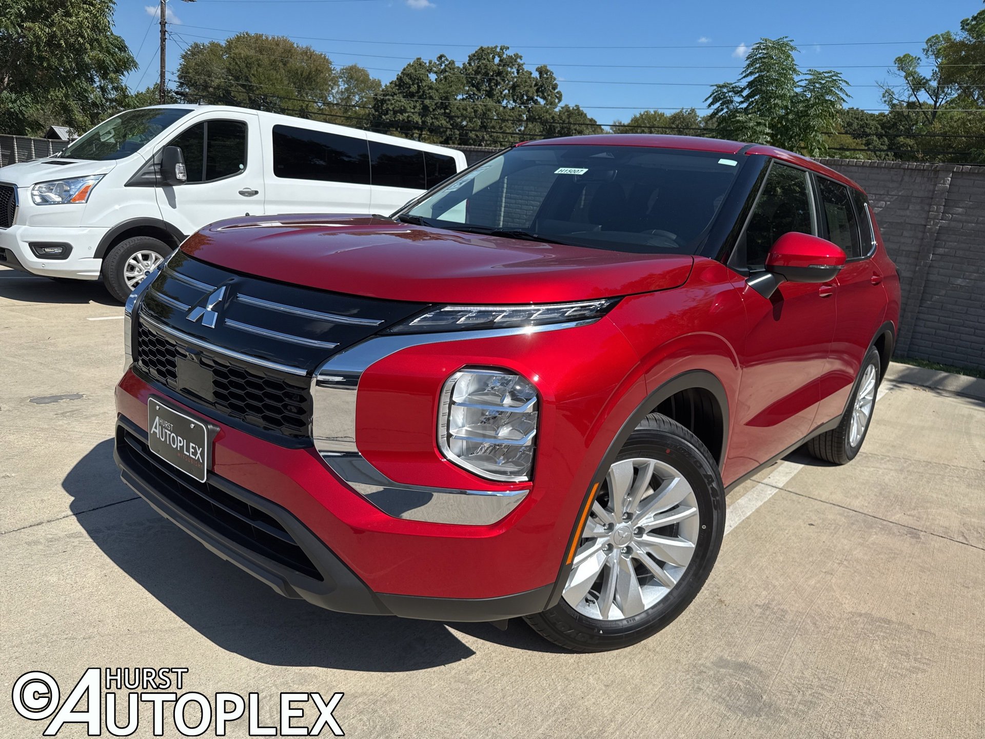 New 2025 Mitsubishi Outlander ES