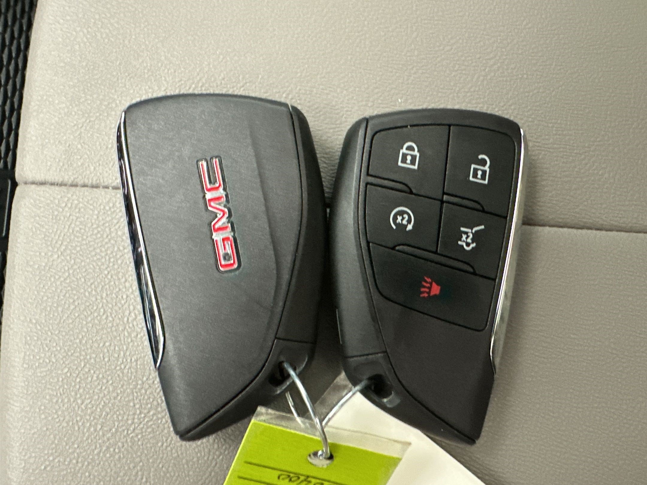 Certified 2025 GMC Terrain Elevation w/ Elevation Premium Package AWD/4WD image 31