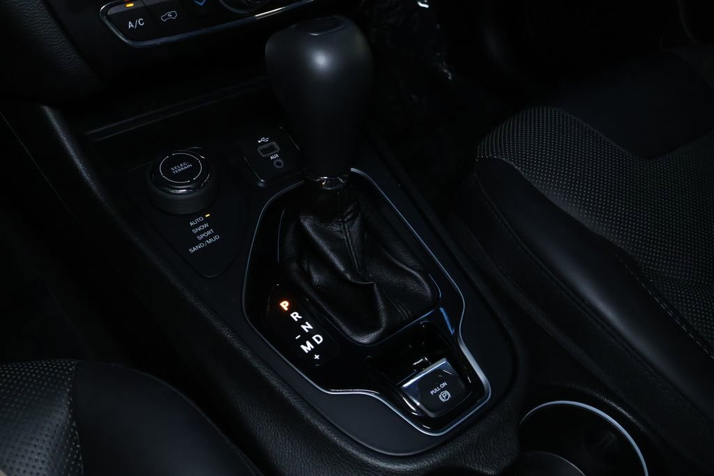 Used 2019 Jeep Cherokee Limited image 34