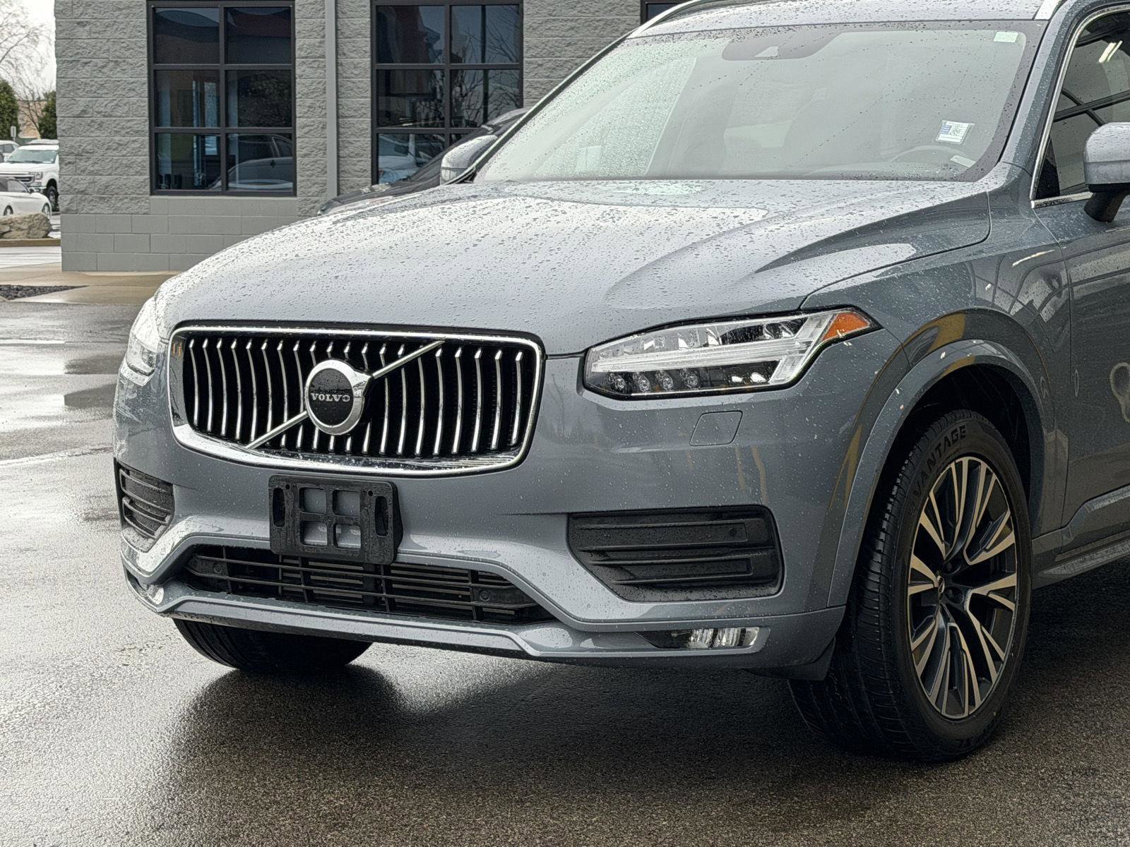 Used 2022 Volvo XC90 T6 Momentum w/ Climate Package AWD/4WD image 55