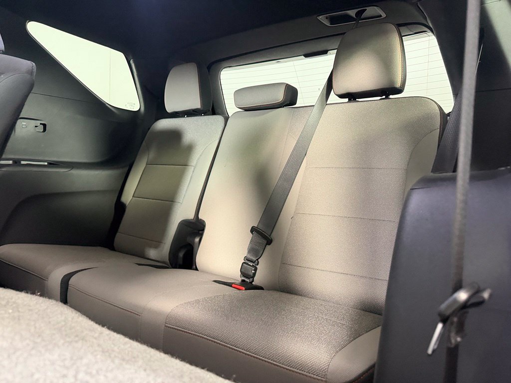 Used 2026 Chevrolet Traverse LT w/ Driver Confidence Package FWD image 19