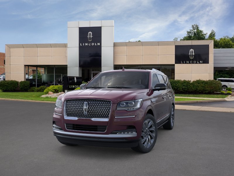 New 2024 Lincoln Navigator Reserve AWD/4WD image 3