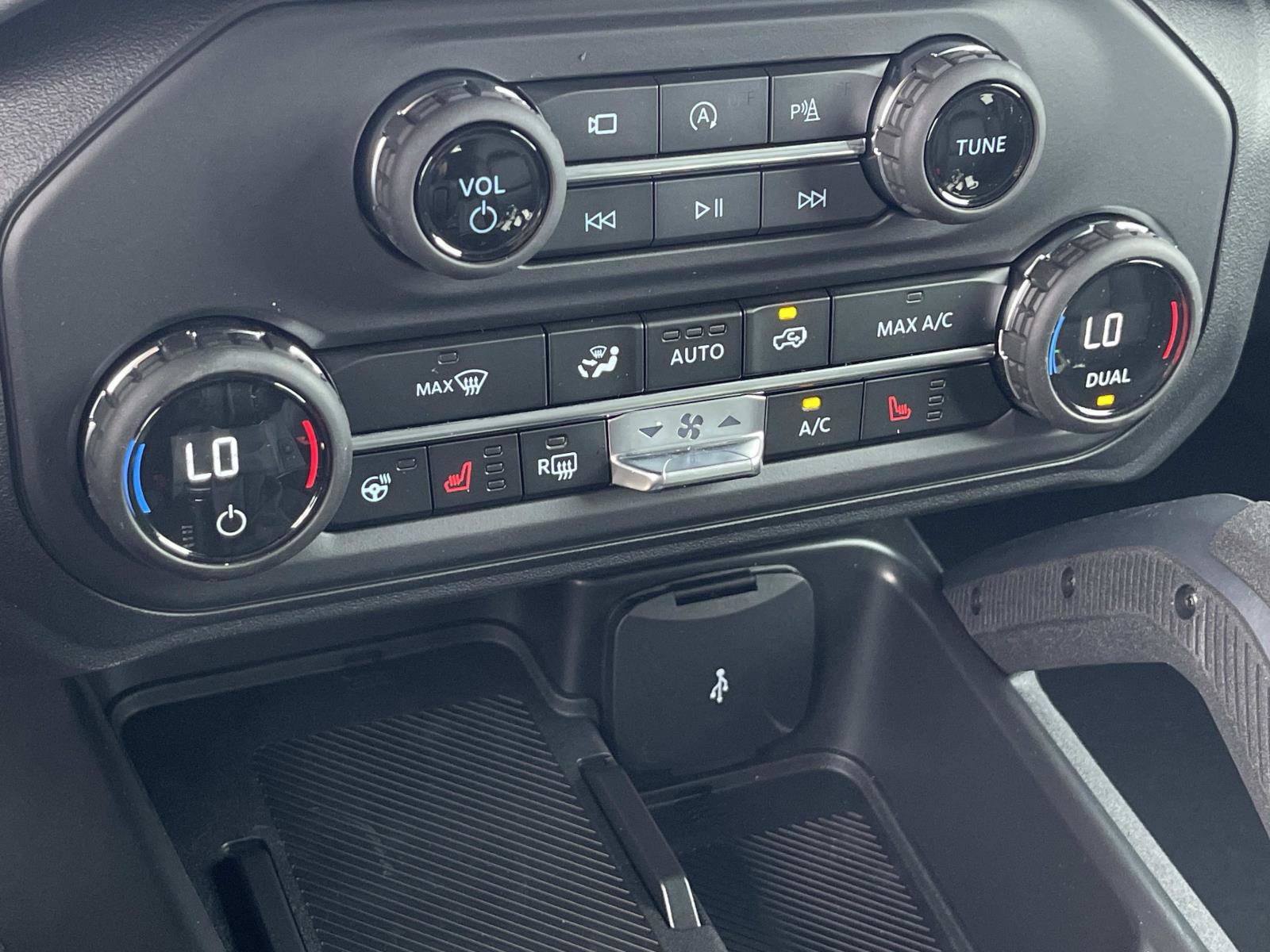 New 2026 Ford Bronco Badlands AWD/4WD image 20