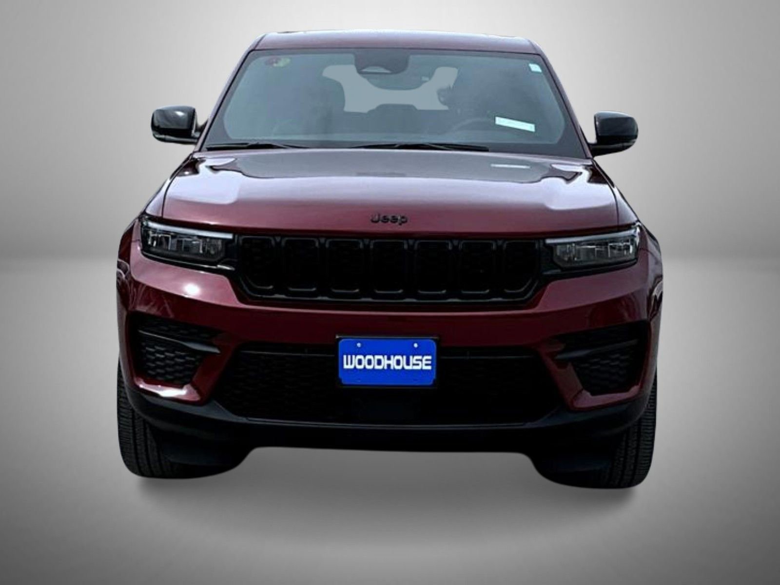 Used 2023 Jeep Grand Cherokee Altitude image 2