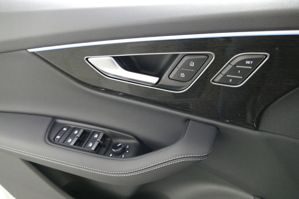 New 2026 Audi Q7 3.0T Premium Plus AWD/4WD image 21