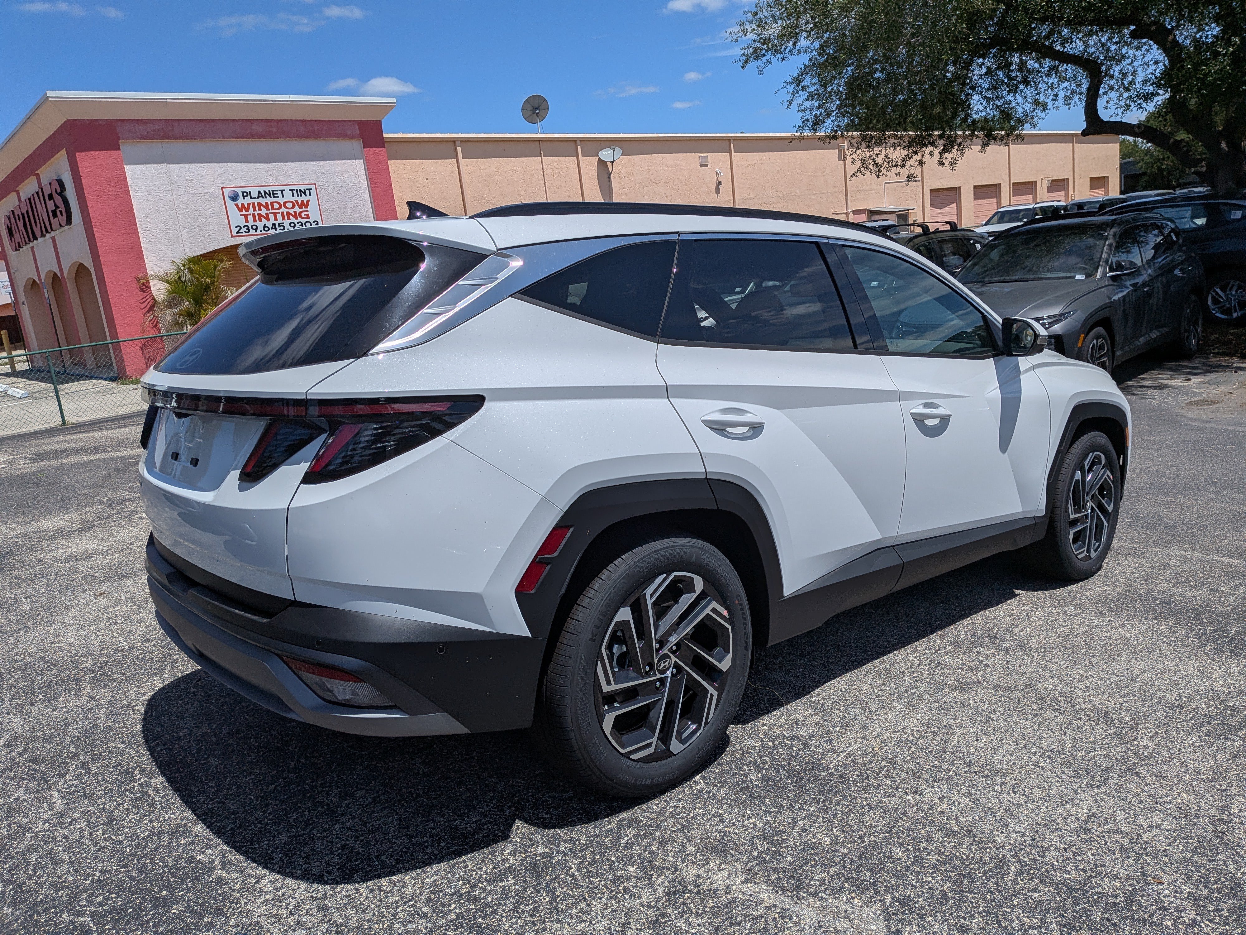 New 2026 Hyundai Tucson Limited w/ Tow & Go Package AWD/4WD image 4