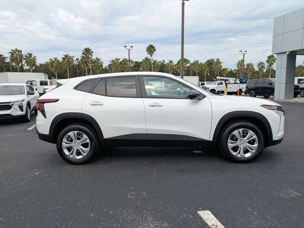 New 2026 Chevrolet Trax LS w/ Driver Confidence Package image 4