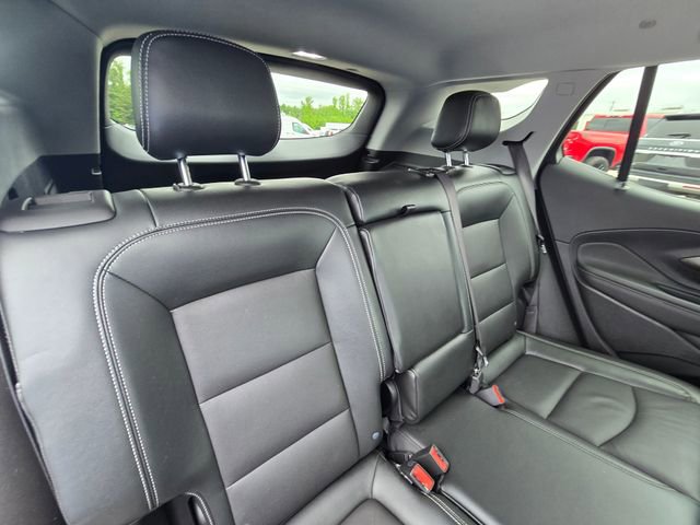 Used 2024 GMC Terrain SLT w/ Tech Package AWD/4WD image 14