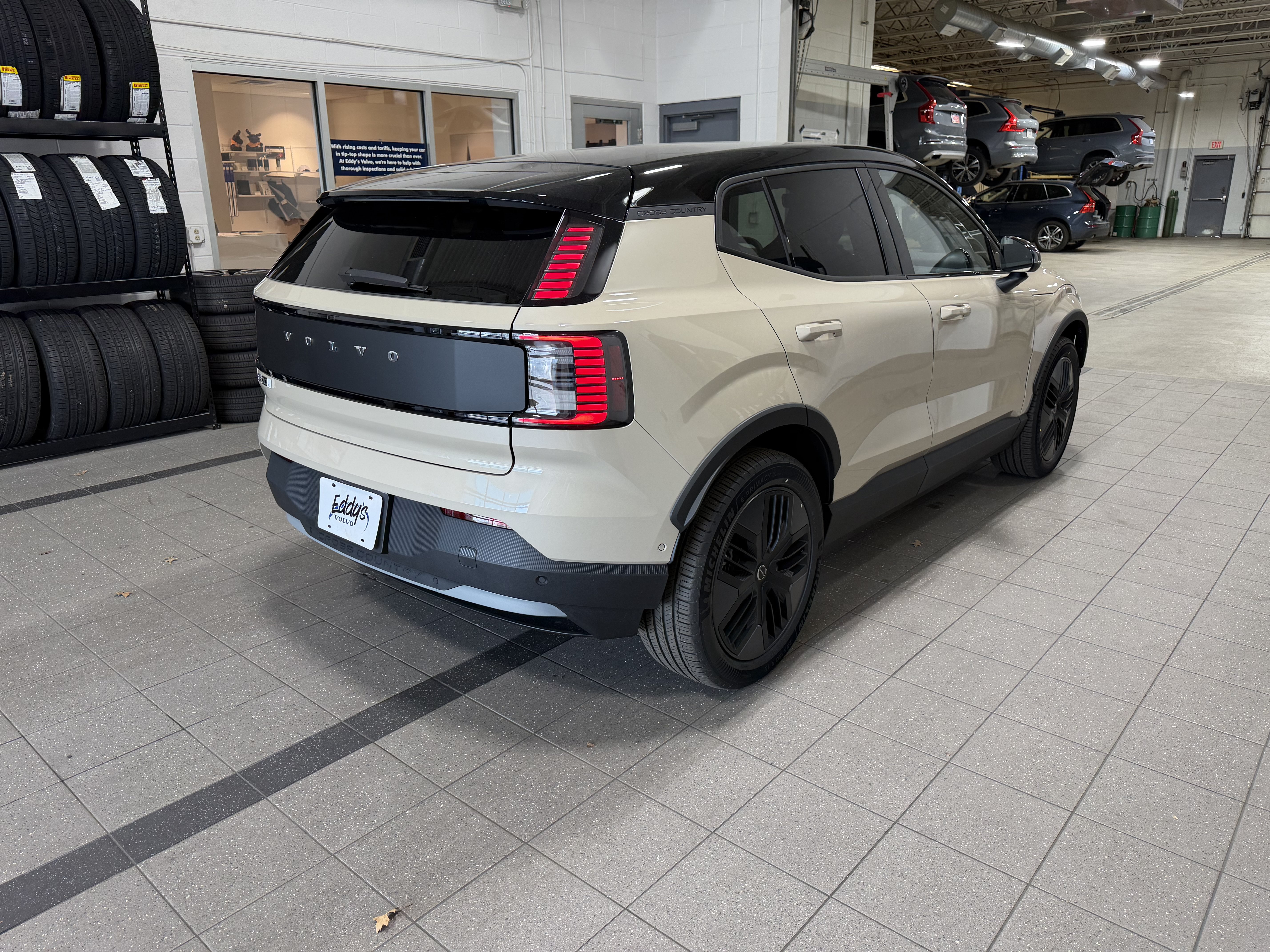 New 2026 Volvo EX30 Cross Country Ultra w/ Protection Package Premier AWD/4WD image 9