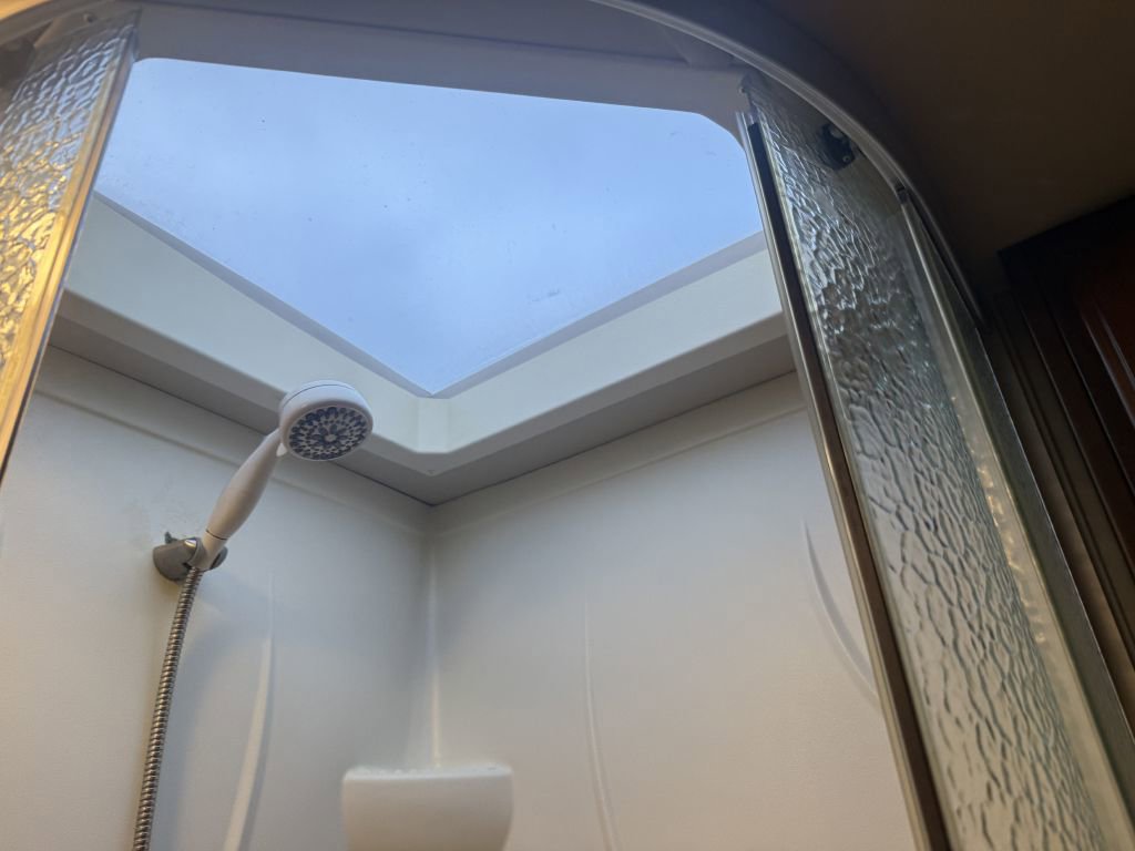 Used 2017 Mercedes-Benz Sprinter 3500 image 70