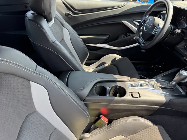 Certified 2022 Chevrolet Camaro SS w/ Design Package 3 RWD image 6