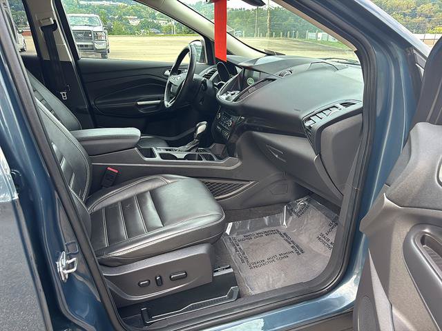 Certified 2019 Ford Escape Titanium AWD/4WD image 20
