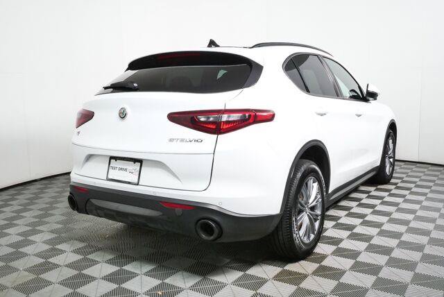 Used 2022 Alfa Romeo Stelvio Sprint AWD/4WD image 26