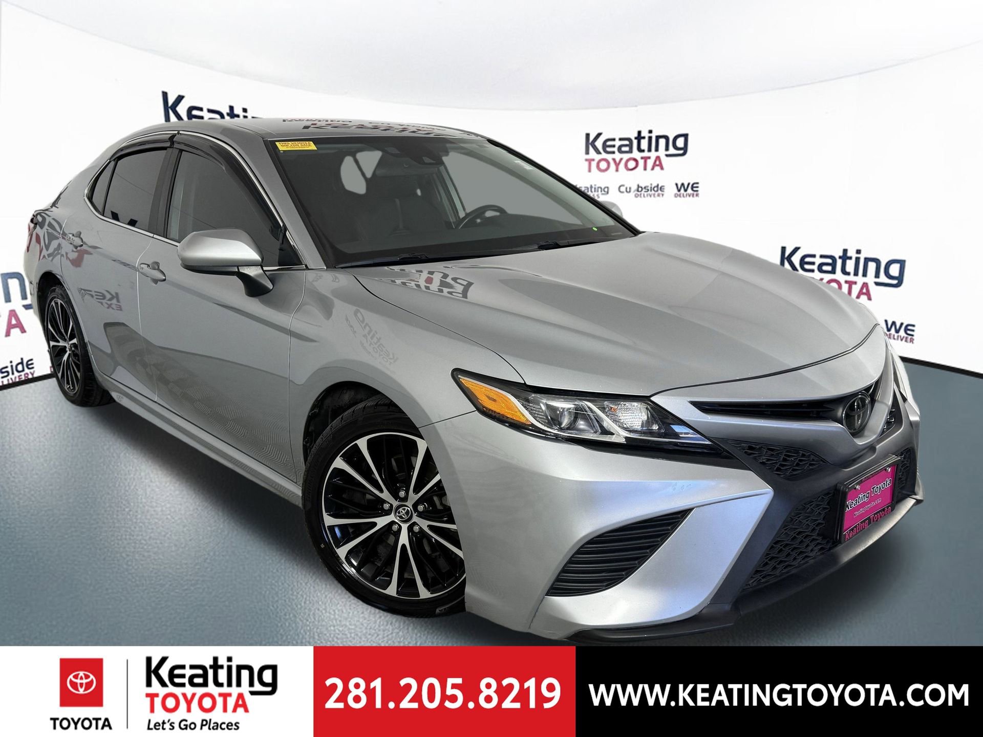 Used 2020 Toyota Camry SE image 3