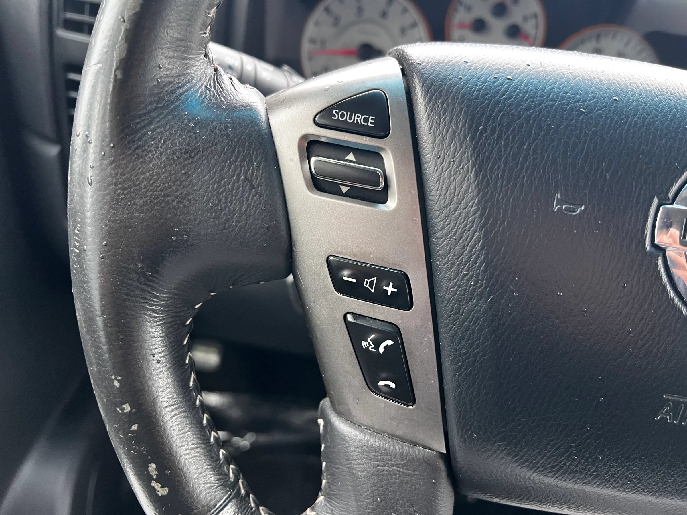 Used 2015 Nissan Titan PRO-4X w/ Pro-4x Luxury Package AWD/4WD image 15
