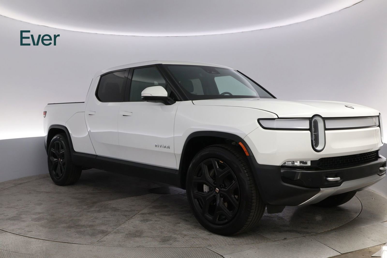 Used 2023 Rivian R1T Adventure image 13