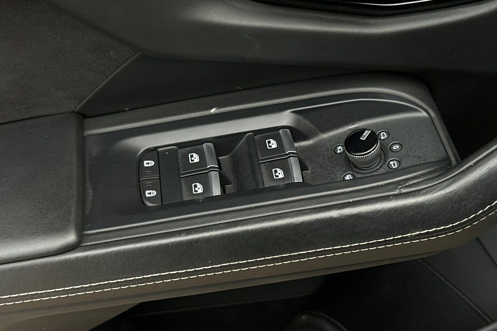 Used 2022 Lamborghini Urus image 26