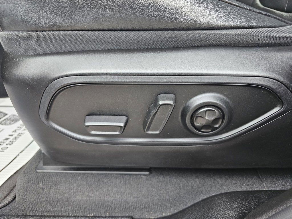 Used 2024 Jeep Grand Cherokee Limited image 18