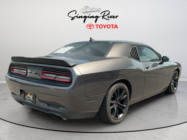 Used 2016 Dodge Challenger R/T Plus RWD image 7