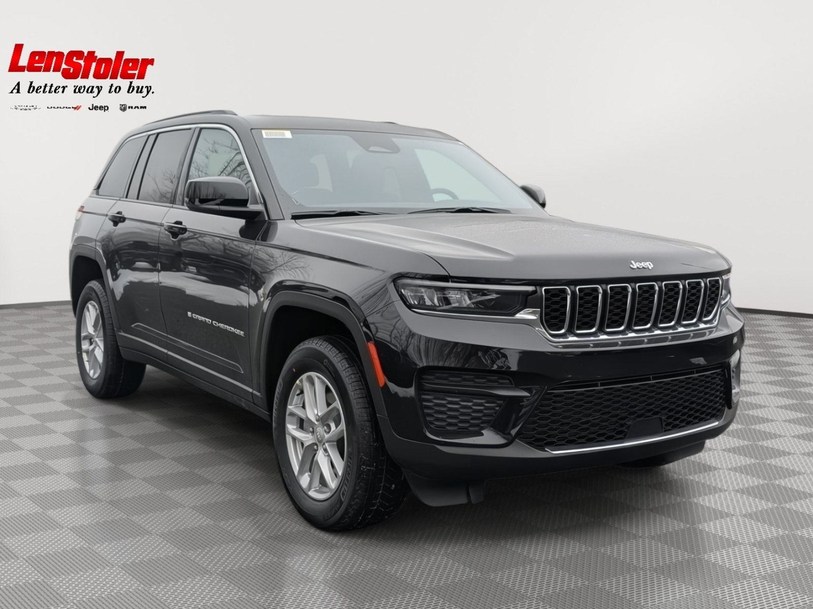 New 2026 Jeep Grand Cherokee Laredo AWD/4WD image 4