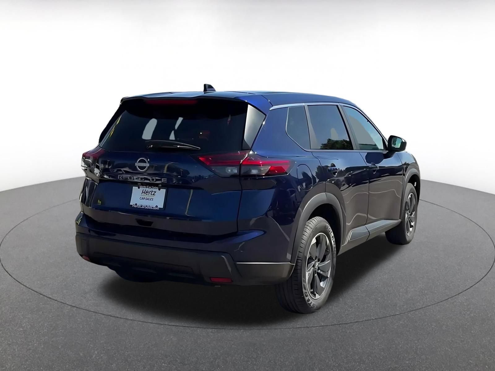 Used 2025 Nissan Rogue SV FWD image 13