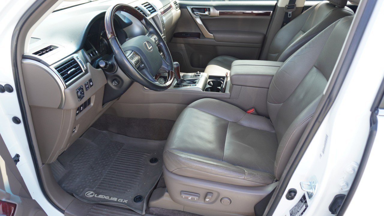 Used 2017 Lexus GX 460 Premium AWD/4WD image 8