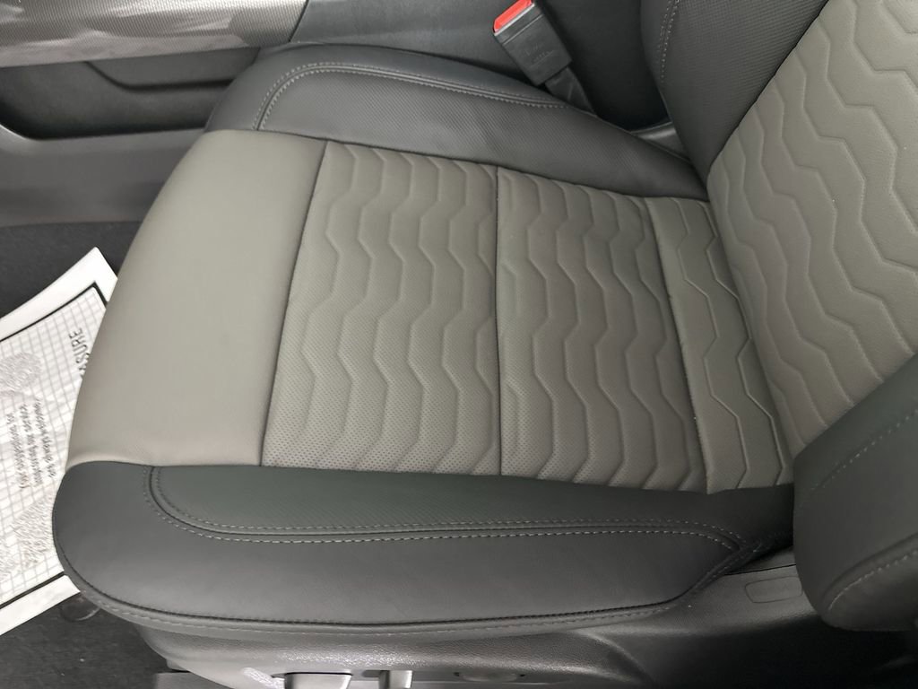 New 2026 Chevrolet Silverado 2500 ZR2 w/ LPO, Dark Essentials Package image 22