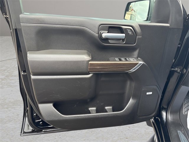 Used 2021 Chevrolet Silverado 1500 LT Trail Boss w/ Convenience Package II image 6