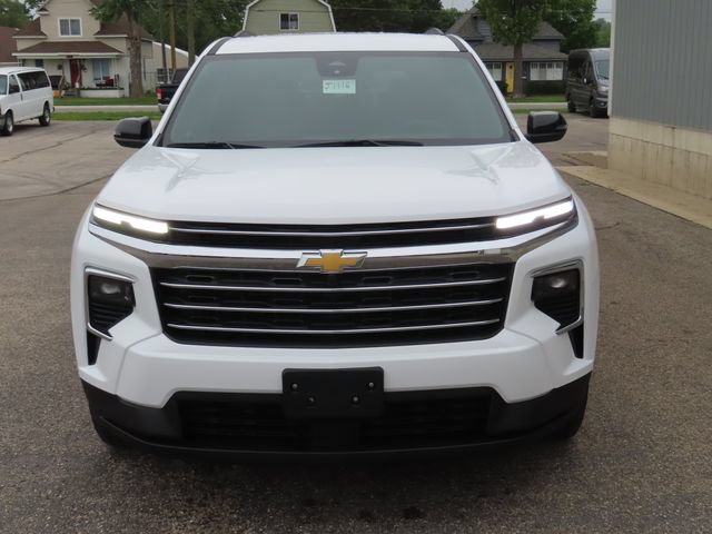 Used 2025 Chevrolet Traverse LT AWD/4WD image 13
