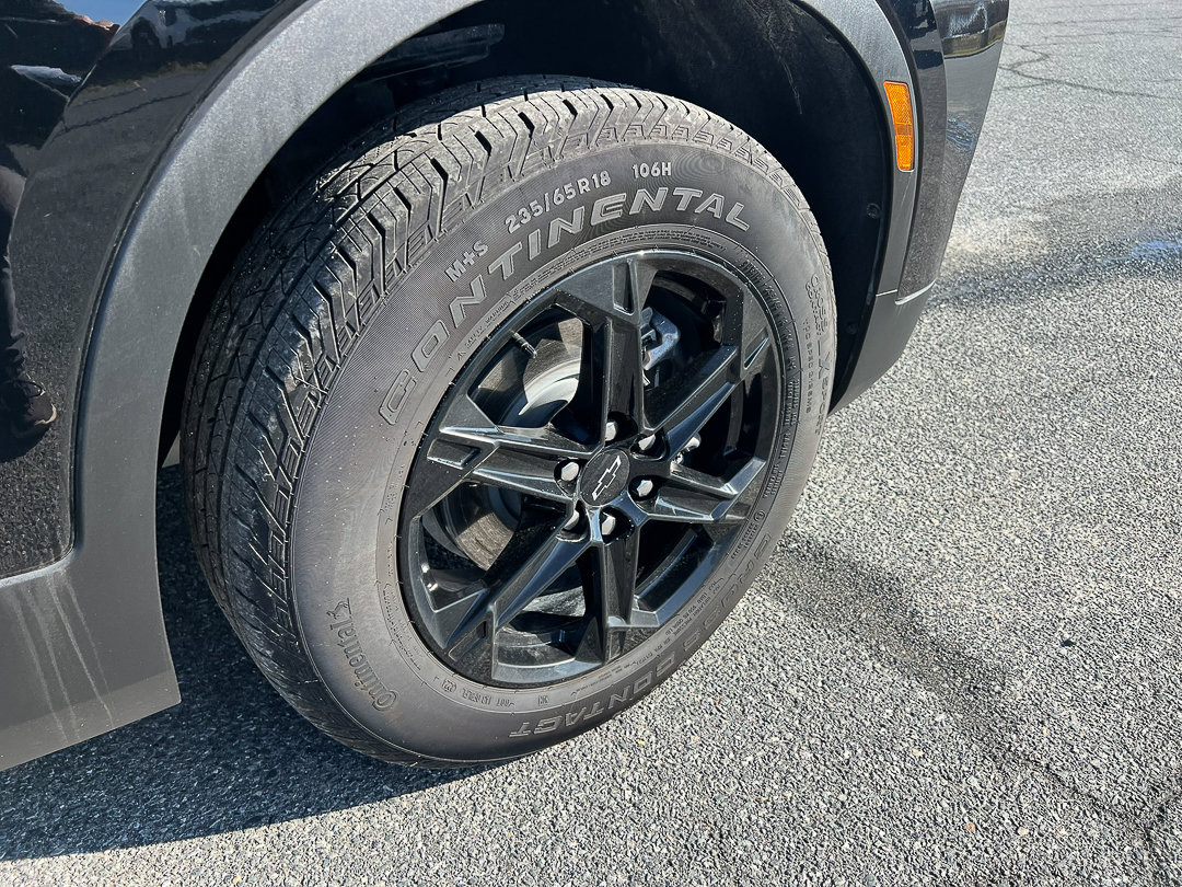 Used 2025 Chevrolet Blazer LT w/ Midnight/Sport Edition image 8