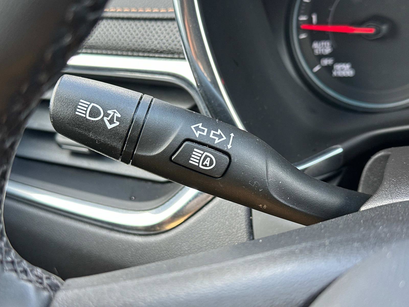 Certified 2023 Chevrolet Equinox Premier image 25